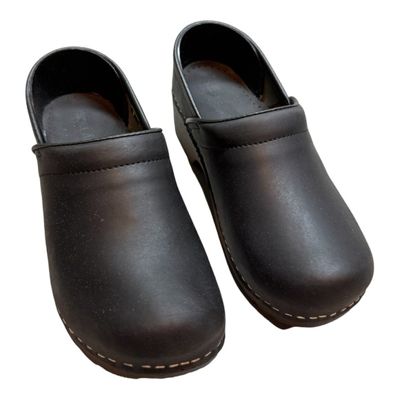 Klagn Swedish Professional Oiled Leather Clogs in Black NIB - Picture 5 of 9